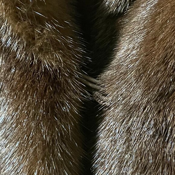 Women's Mink Coat - Dark Brown - Size L - Picture 3 of 5